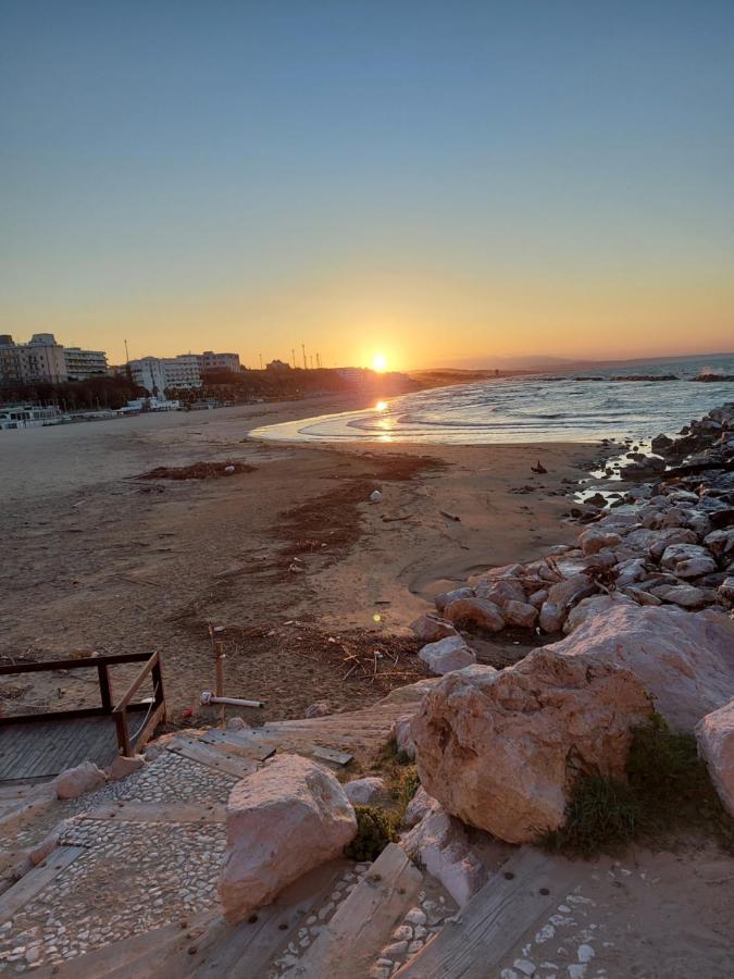 I Tre Marchi Rooms / Camera Mare Termoli Eksteriør bilde