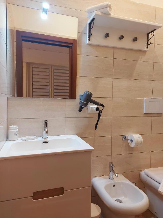 I Tre Marchi Rooms / Camera Mare Termoli Eksteriør bilde